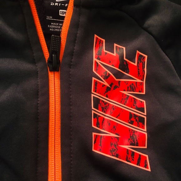 Nike jacket - Picture 3 of 4